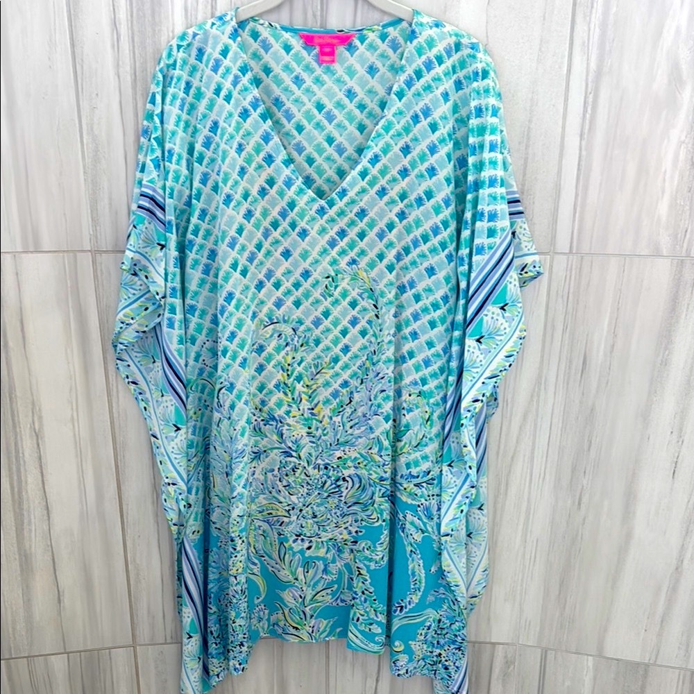 Lilly Pulitzer dress with slip